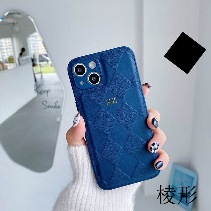 Personalisierte Luxus Leder iPhone Hülle für Apple iPhone 17/17 Air, 16/16e, 15, 14, 13 Pro Max Plus | Name, Initialen, Symbolen & Zahlen | Individuelles Case mit Gravur | MagSafe kompatibles Cover mit Kameraschutz & Echtleder