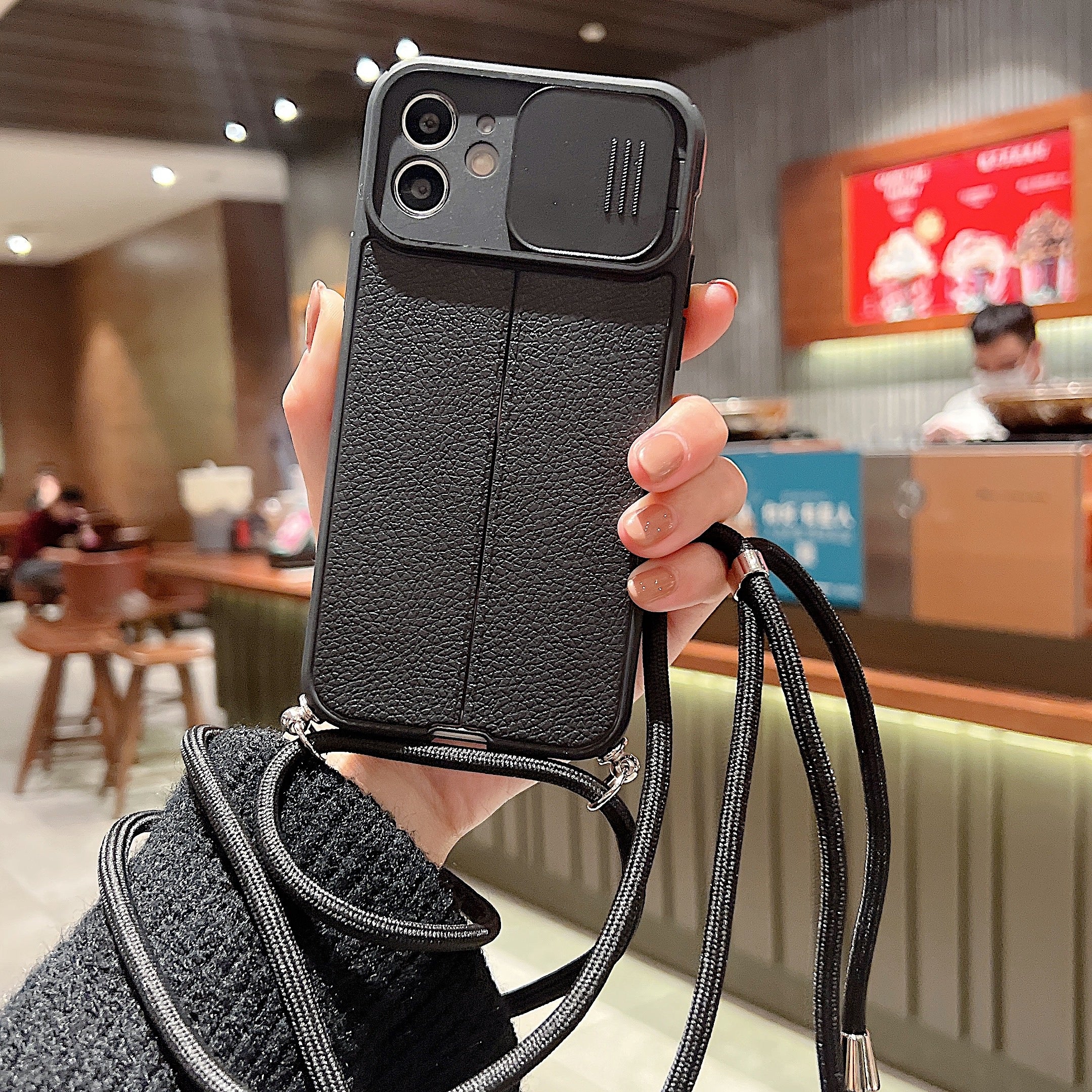 Hochwertiges Kamera Slider Objektiv mit luxuriöser Leder Textur iPhone Hülle | MagSafe Case mit Rundumschutz und Kameralinsenschutzabdeckung für Apple iPhone 17/17 Air, 16/16e, 15, 14, 13 Pro Max Plus Cover | Panzertasche Handyhülle | Premium Schutzhülle